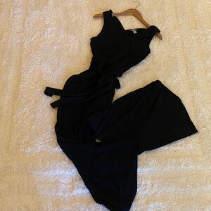 a new day Women’s Sleeveless Black V-Neck Jumpsuit Size Small